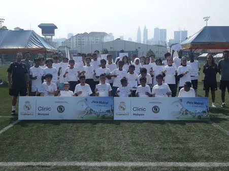 Foundation clinic squad photograph